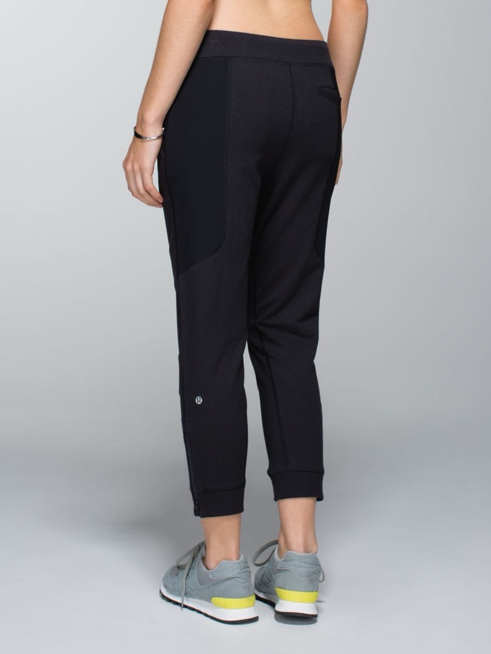 Lululemon Rocket Crop Jogger Pants